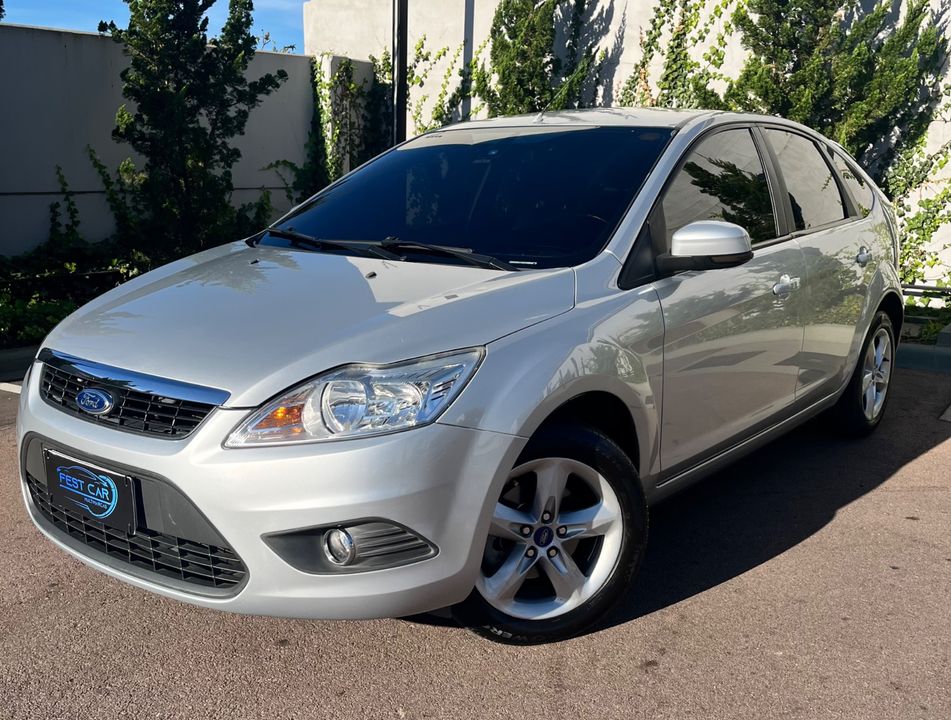 Ford Focus 2.0 16V/ 2.0 16V Flex 5p