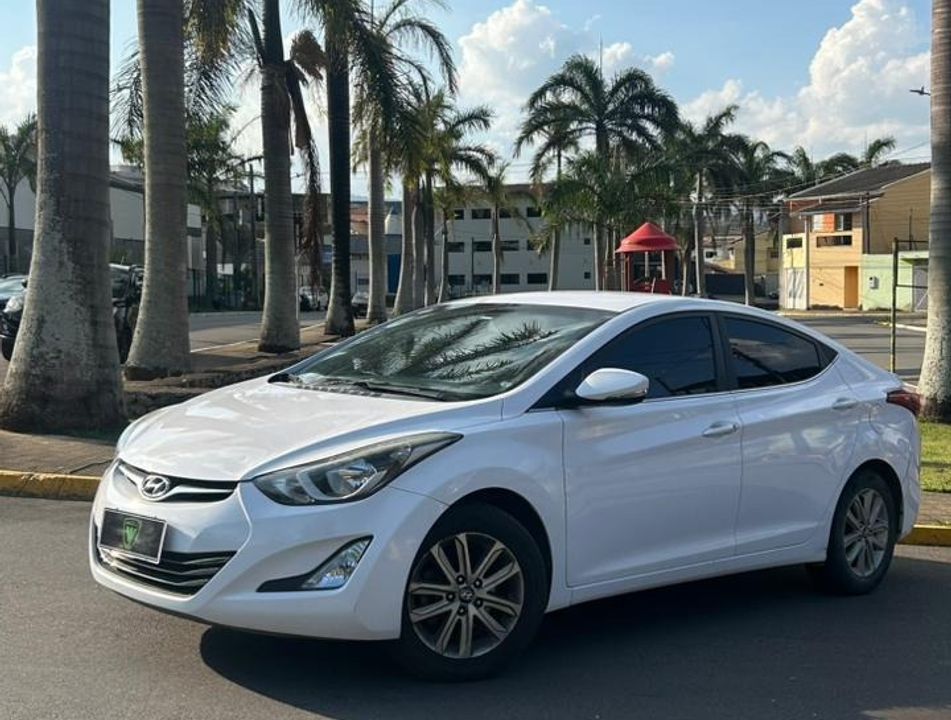Hyundai Elantra GLS 2.0 16V Flex Aut.