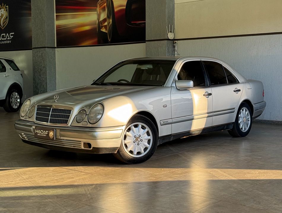 Mercedes E-320 3.2 Elegance