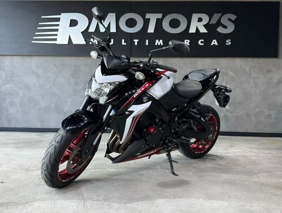 SUZUKI GSX-S 1000