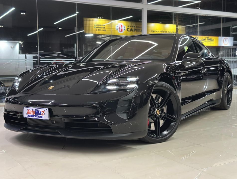 Porsche Taycan 4S (Elétrico)