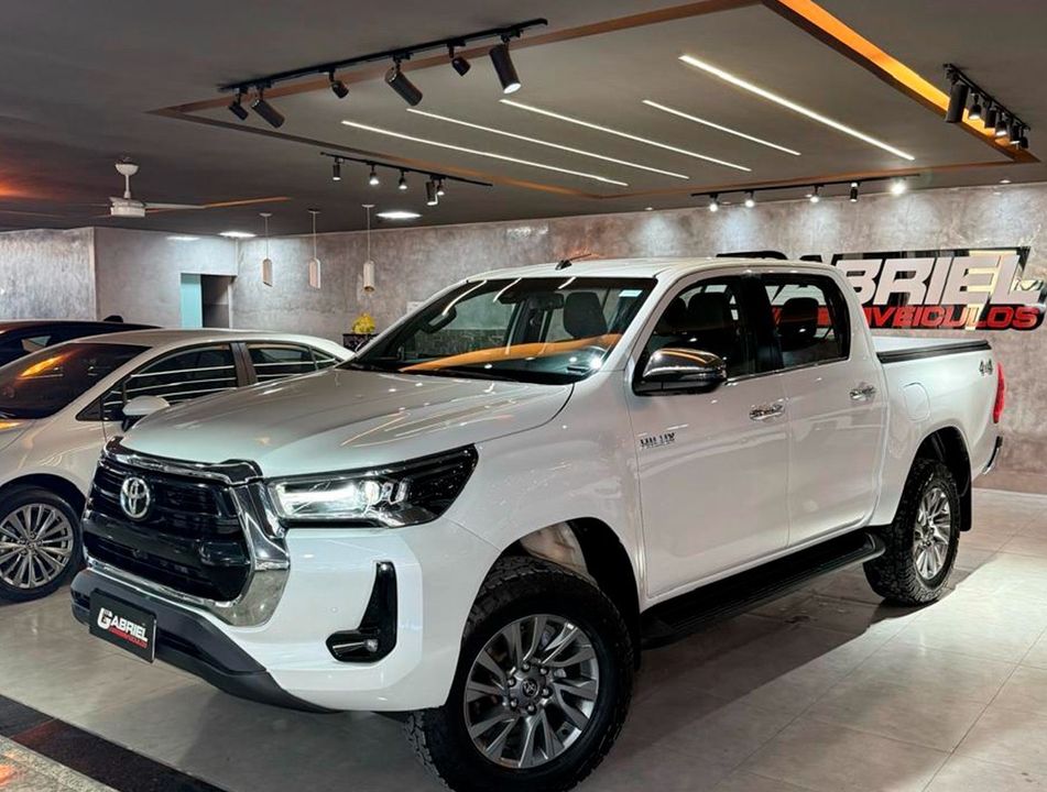 Toyota Hilux CD SRX 4x4 2.8 TDI 16V Diesel Aut.
