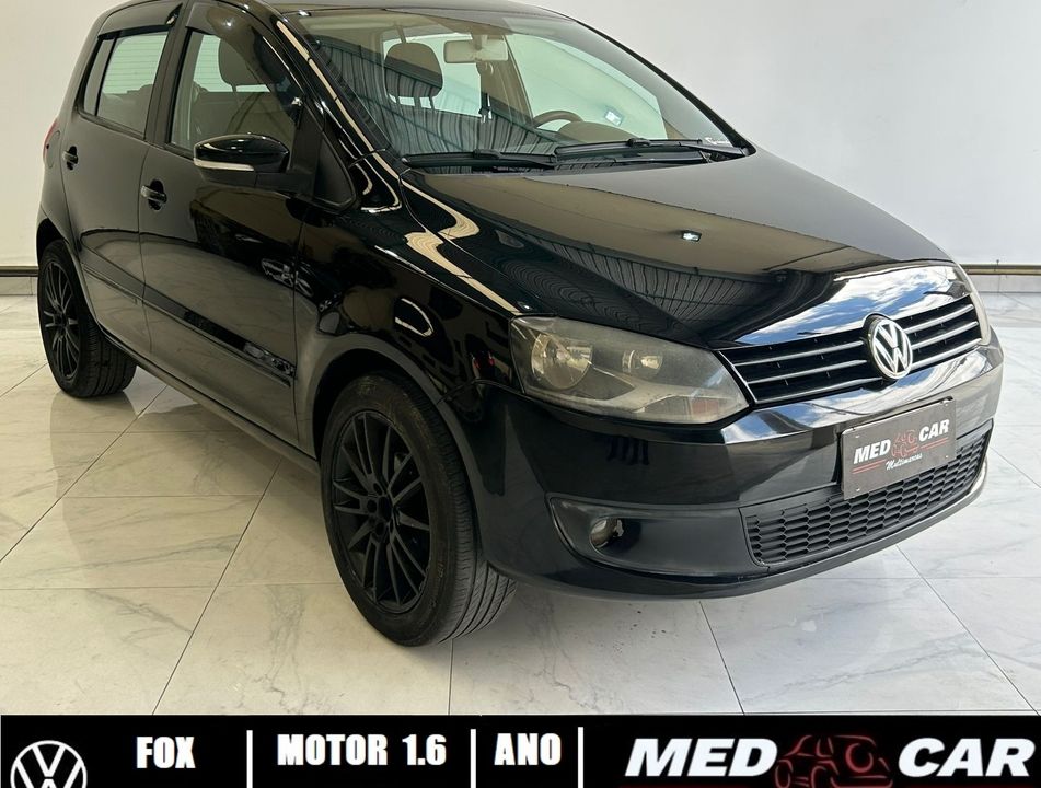 VolksWagen Fox 1.6 Mi Total Flex 8V 5p