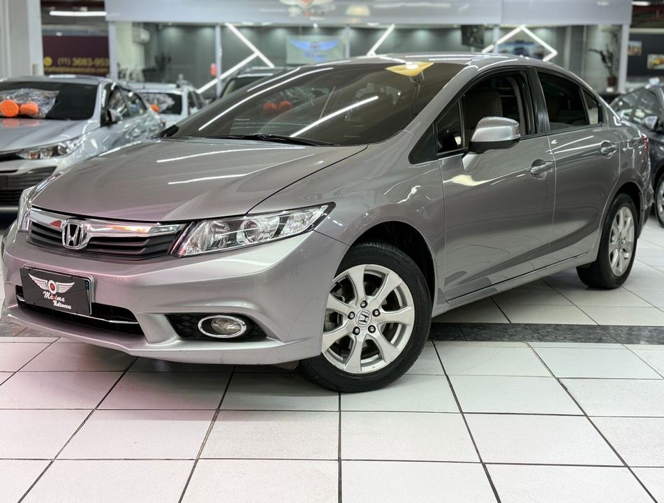 Honda Civic Sedan LXS 1.8/1.8 Flex 16V Mec. 4p