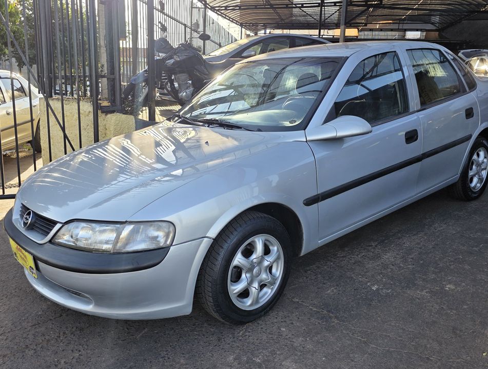 Chevrolet Vectra GL 2.2 / 2.0 MPFI