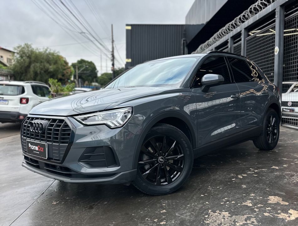 Audi Q3 Black S Line 1.4 TFSI S-tronic