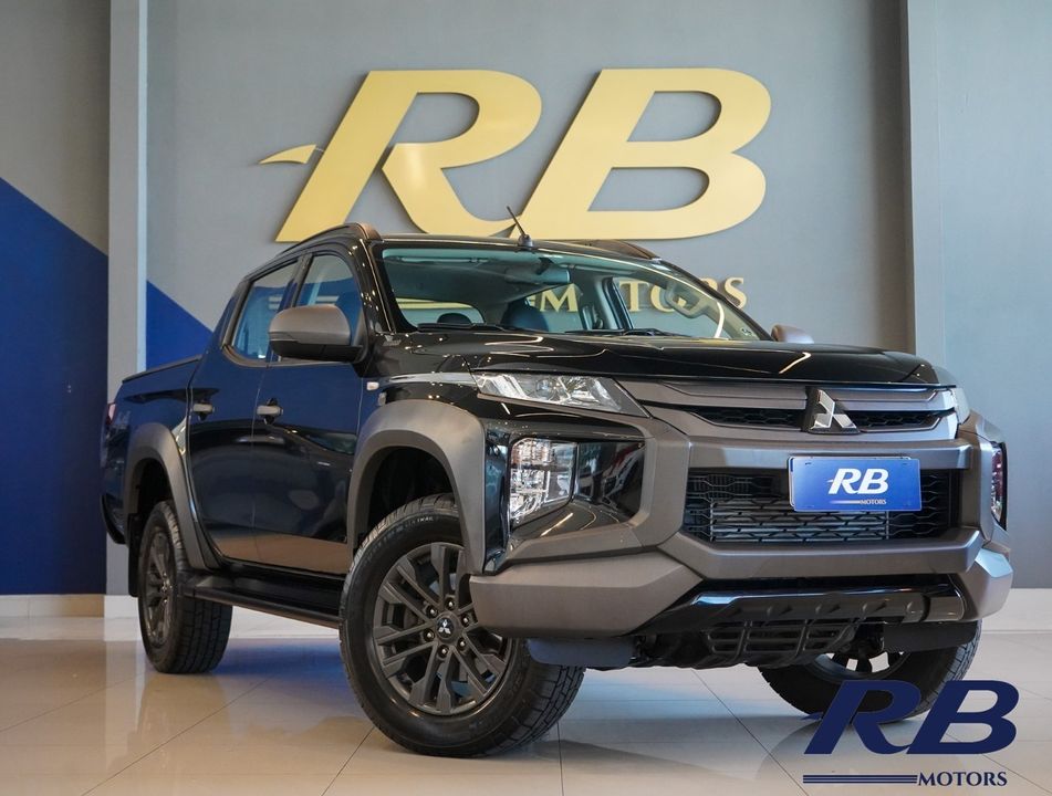 Mitsubishi L200 Tri. S. Outd. Plus 2.4 4x4 Die. Aut