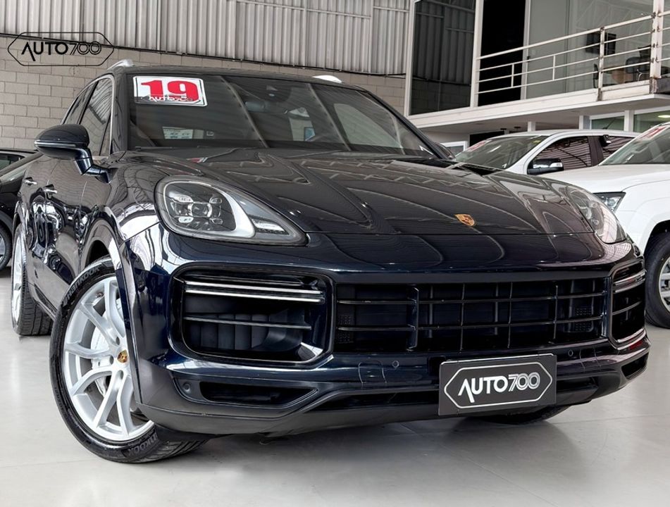 Porsche Cayenne Turbo 4.0 V8 550cv