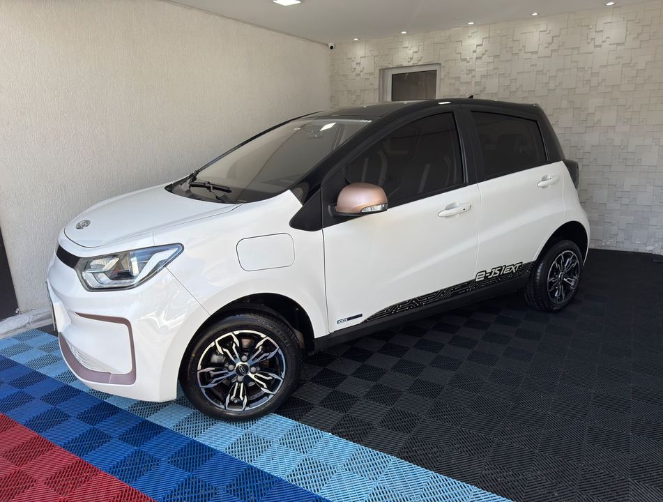 JAC e-JS1 62cv 5p Aut. (Elétrico)