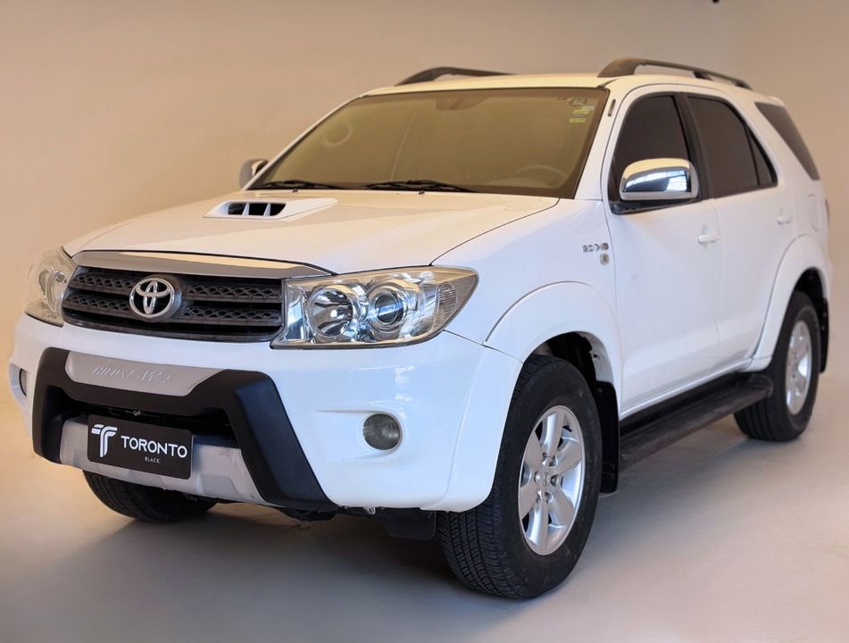 Toyota Hilux SW4 SRV D4-D 4x4 3.0 TDI Dies. Aut
