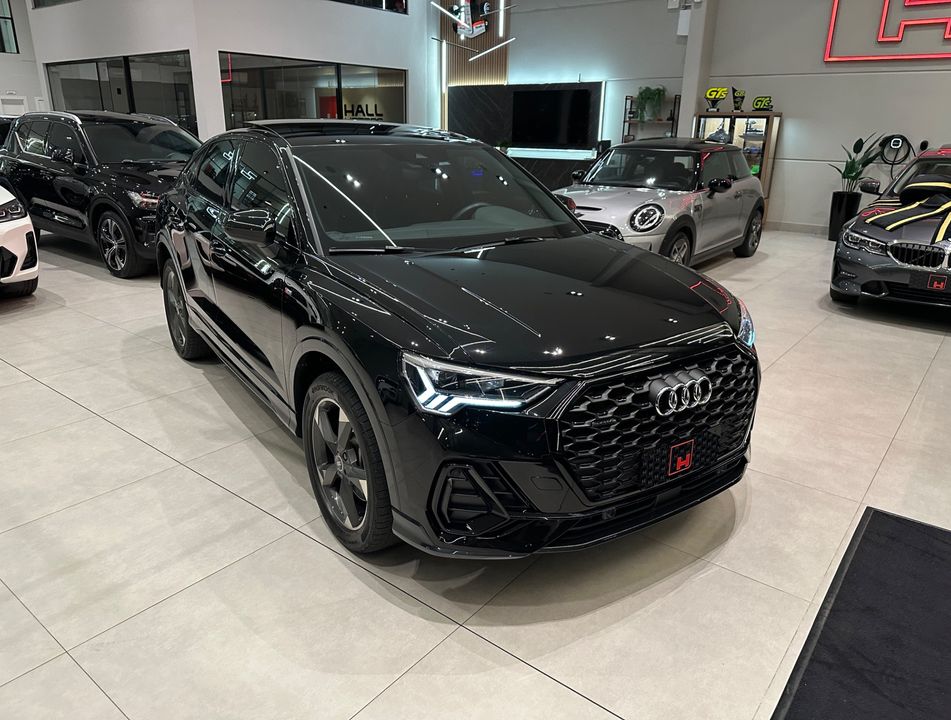 Audi Q3 SPB Perf. Black 2.0 TFSI Tipt. Quat.