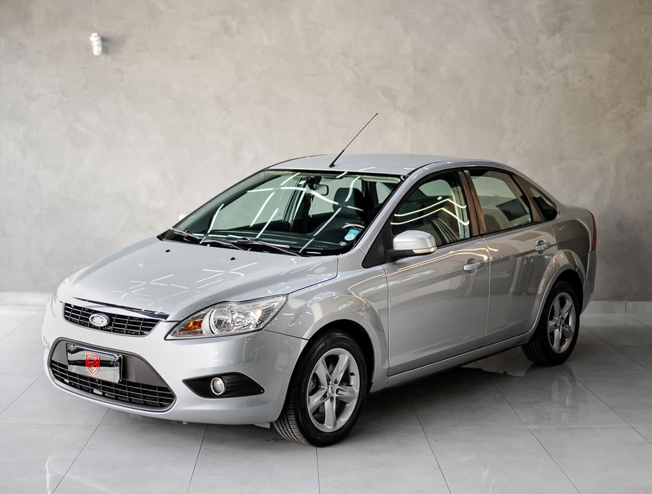 Ford Focus Sedan 2.0 16V/2.0 16V Flex 4p Aut.