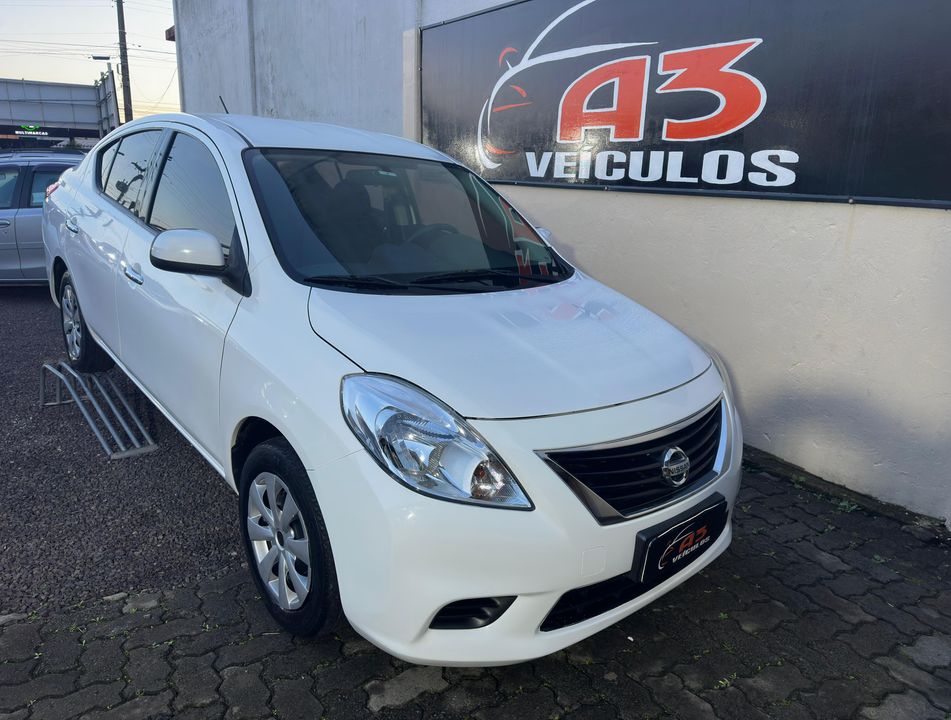 Nissan VERSA SV 1.6 16V Flex Fuel 4p Mec.