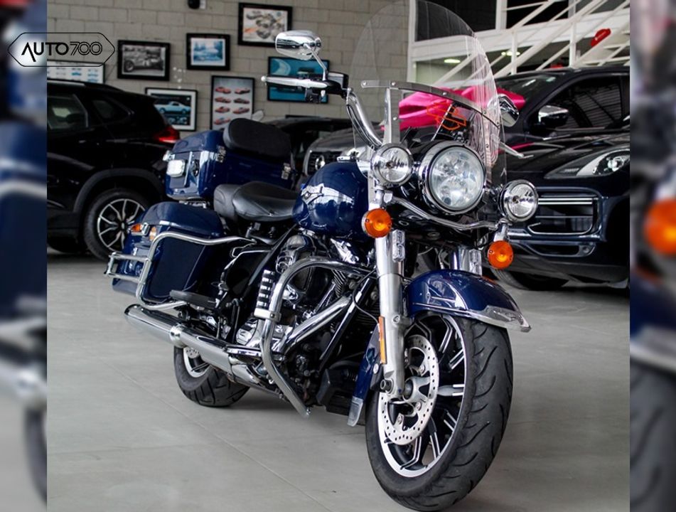 Harley ROAD KING CLASSIC  FLHRC/ CUSTOM FLHRSI