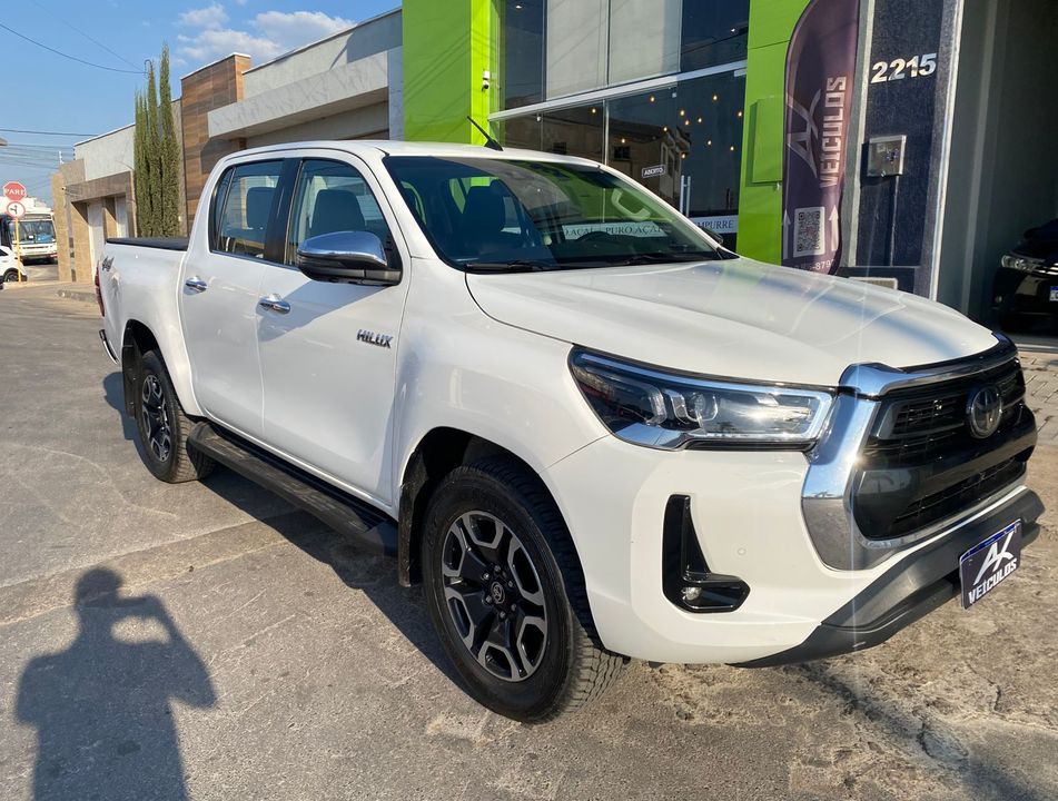 Toyota Hilux CD SRX 4x4 2.8 TDI 16V Diesel Aut.