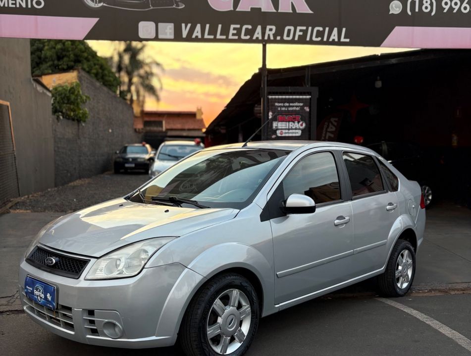 Ford Fiesta Sedan 1.0 8V Flex 4p