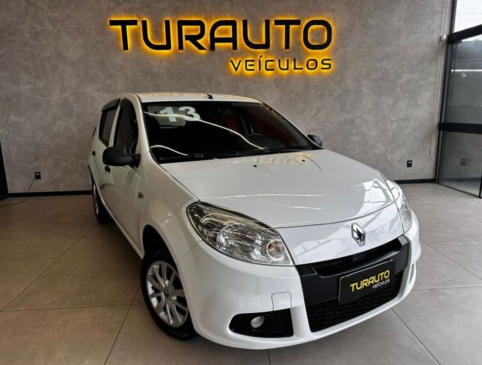 Renault SANDERO Authentique Hi-Flex 1.0 16V 5p