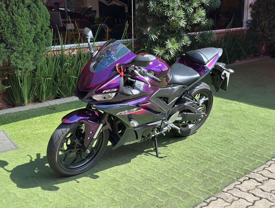 YAMAHA YZF R-3 321/ABS
