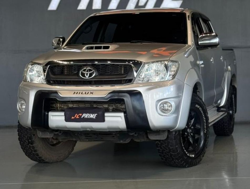 Toyota Hilux CD SRV D4-D 4x4 3.0 TDI Diesel Aut