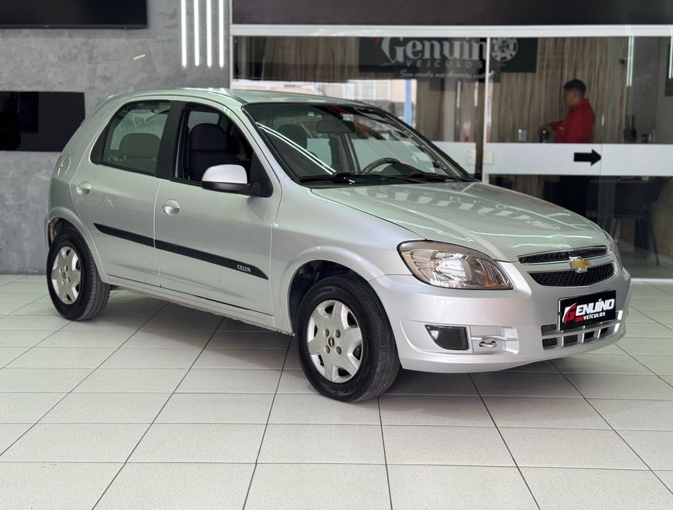 Chevrolet Celta Spirit/ LT 1.0 MPFI 8V FlexP. 5p