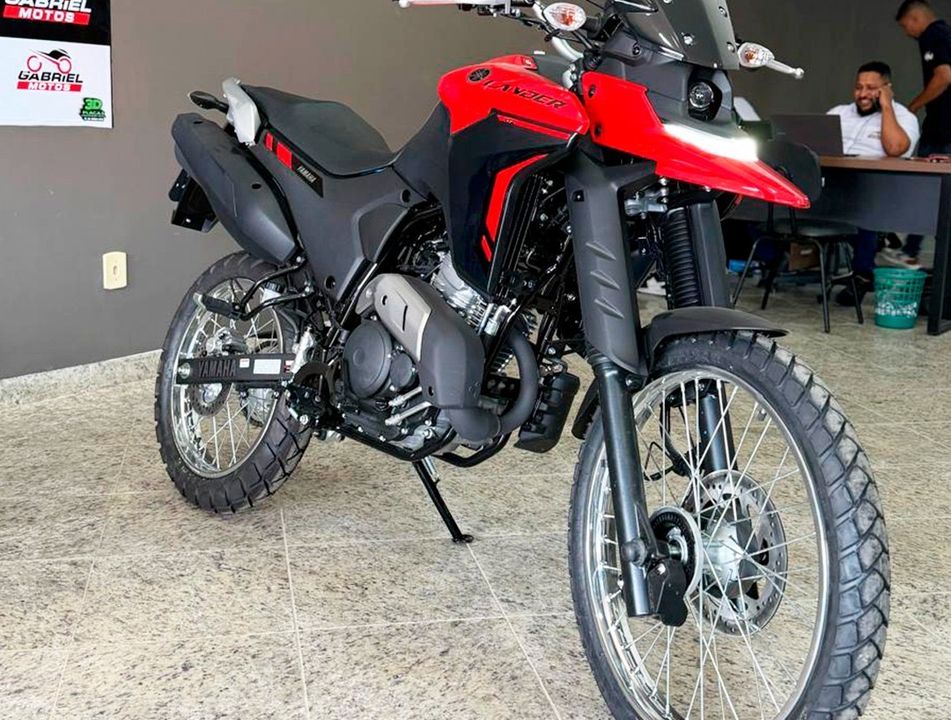 YAMAHA Lander 250