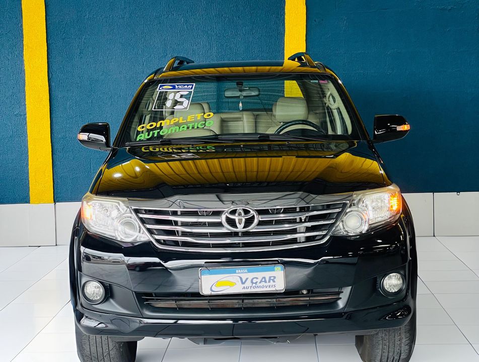 Toyota Hilux SW4 SR 4x2 2.7/ 2.7 Flex 16V Aut.