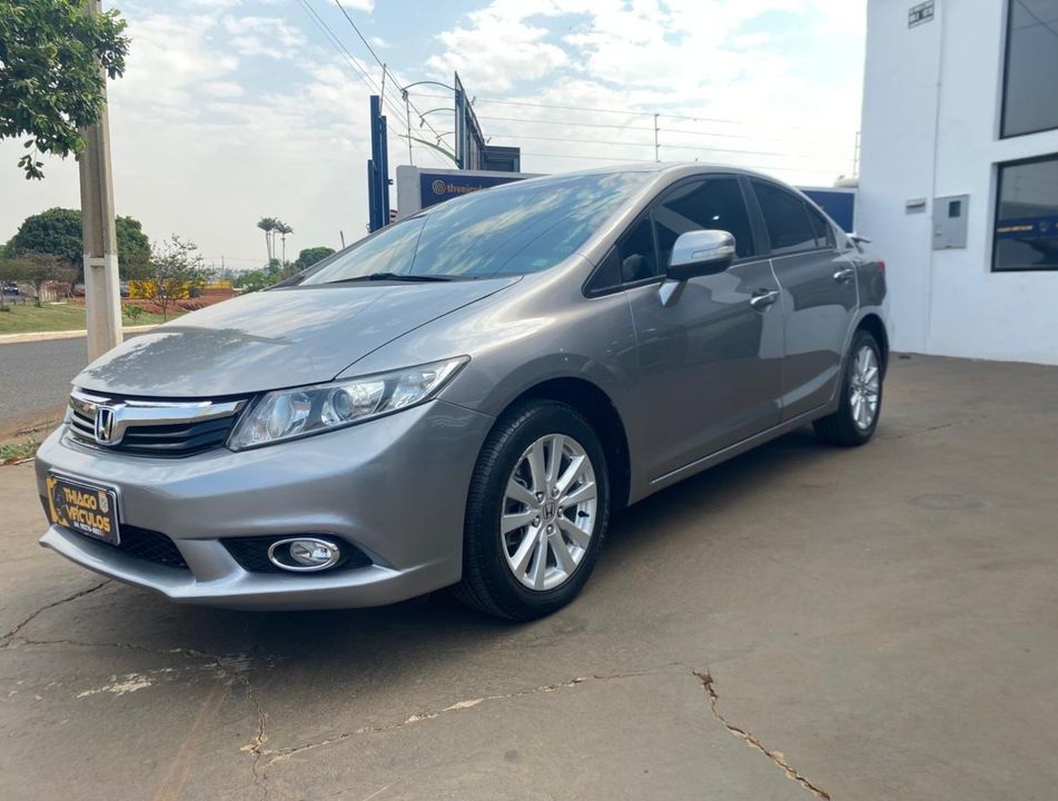 Honda Civic Sedan LXR 2.0 Flexone 16V Aut. 4p
