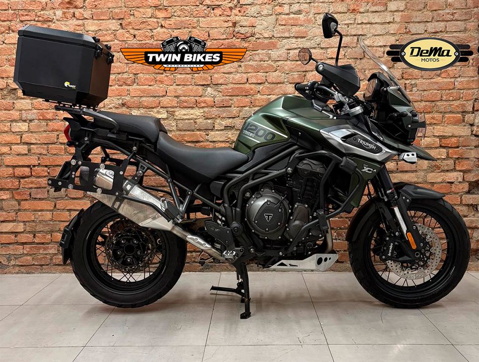 TRIUMPH TIGER 1200 XCA