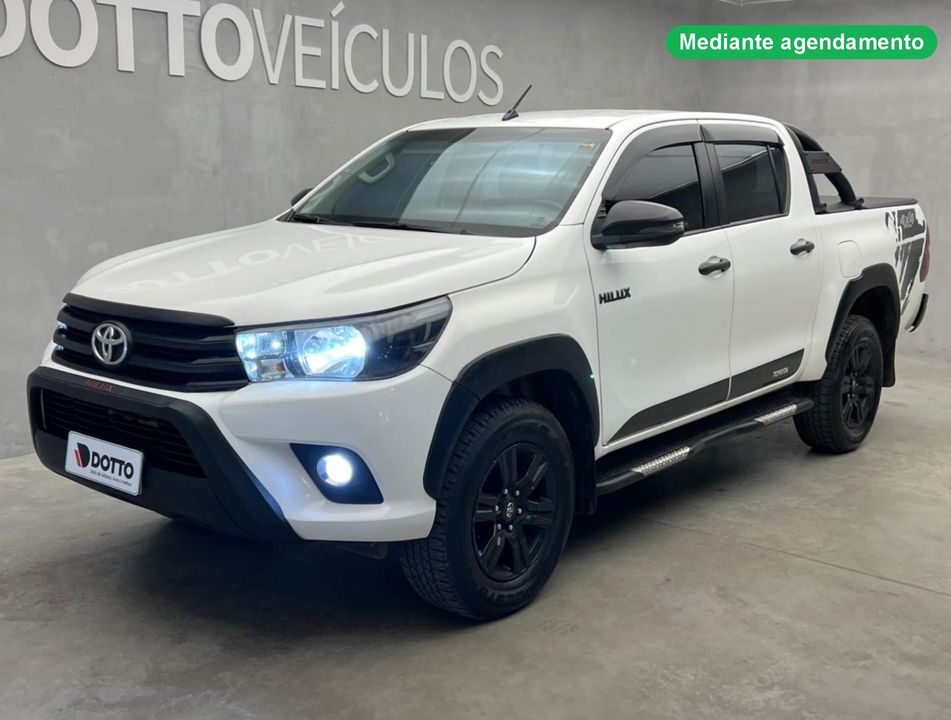 Toyota Hilux CD SR CHALL. 4x4 2.8 TDI Dies Aut.
