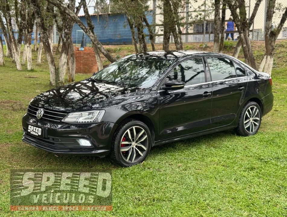 VolksWagen JETTA Highline 2.0 TSI 16V 4p Tiptronic