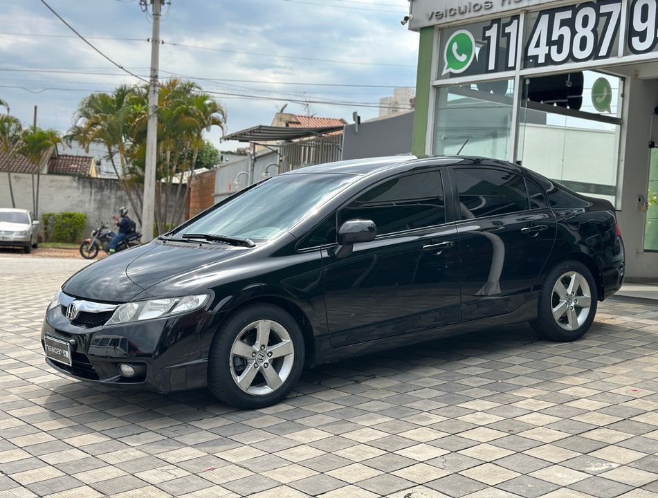 Honda Civic Sedan LXS 1.8/1.8 Flex 16V Aut. 4p