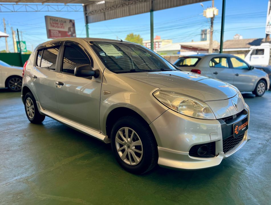 Renault SANDERO Authentique Hi-Flex 1.0 16V 5p