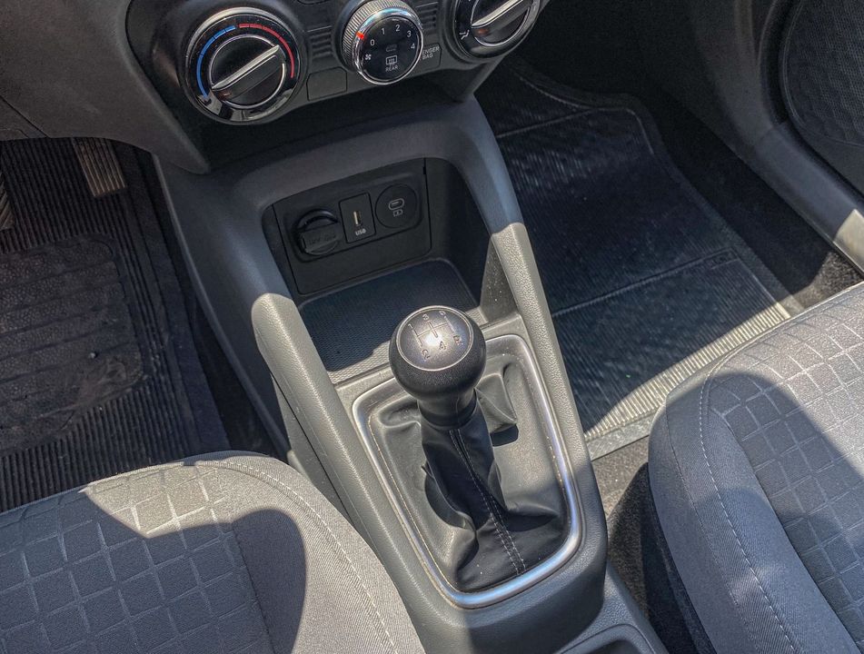 Hyundai HB20S Comfort Plus 1.0 Flex 12V Mec.