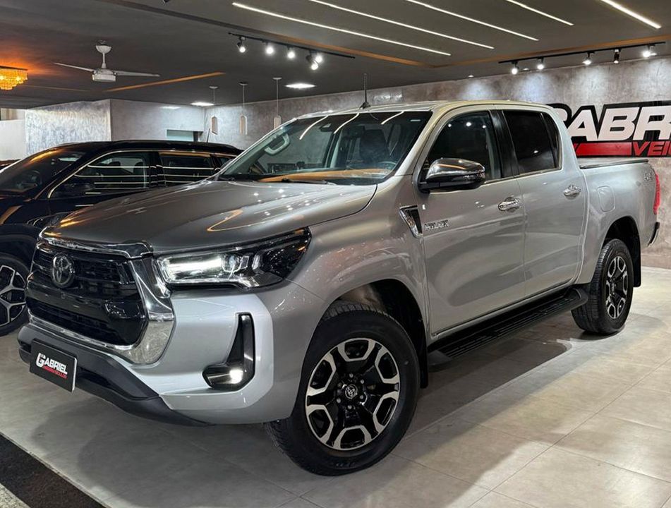 Toyota Hilux CD SRX 4x4 2.8 TDI 16V Diesel Aut.