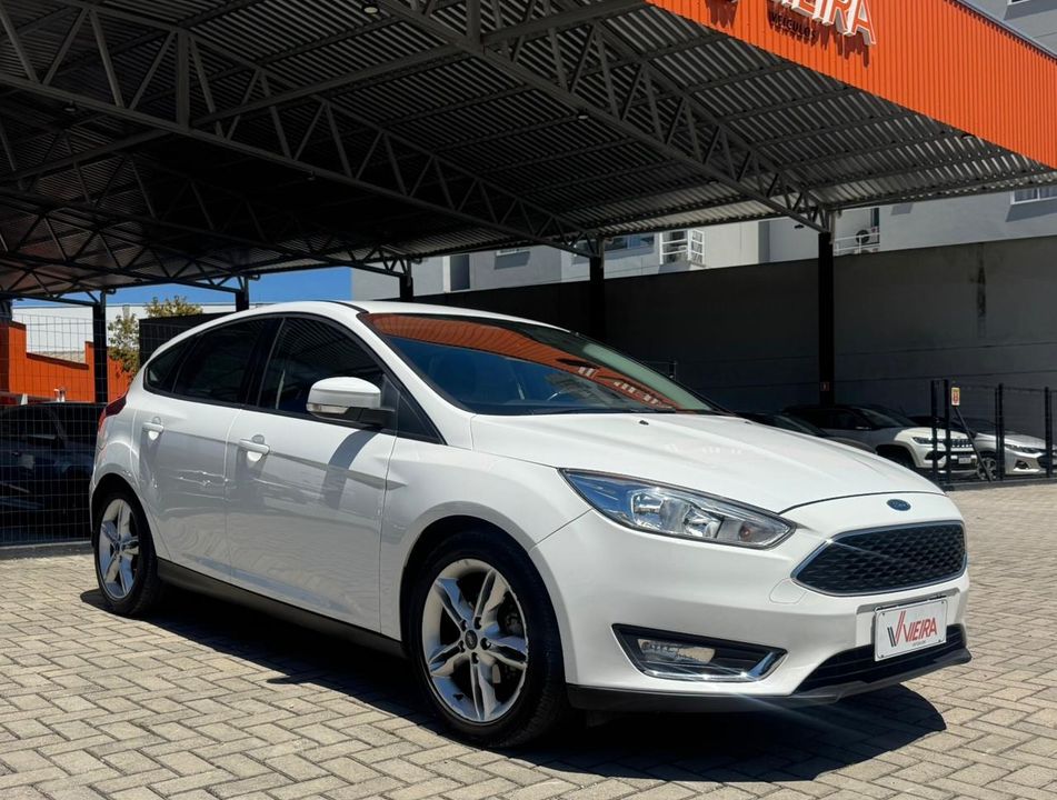Ford Focus 1.6 S/SE/SE Plus Flex 8V/16V  5p