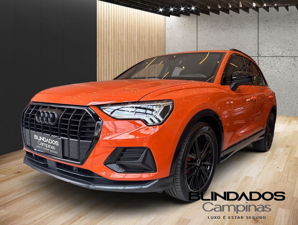 Audi Q3 Black Ed. 1.4 TFSI Flex/Black S-tron.