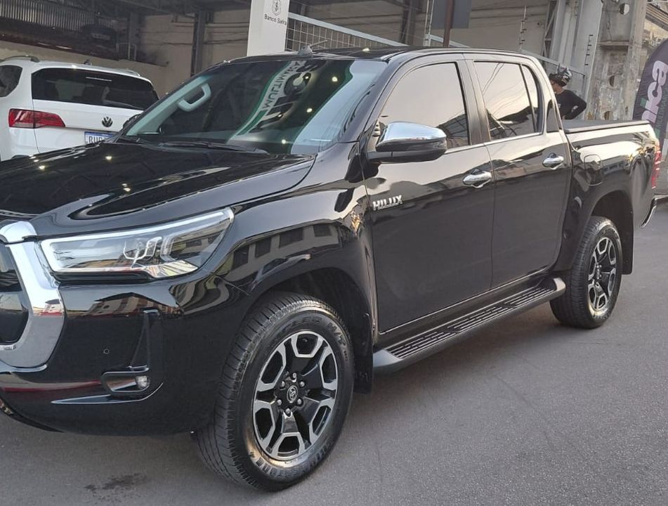 Toyota Hilux CD SRX 4x4 2.8 TDI 16V Diesel Aut.