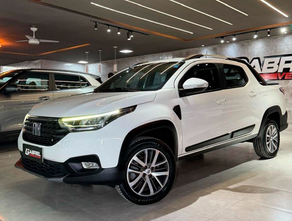 Fiat Strada Volcano 1.3 Flex 8V CD