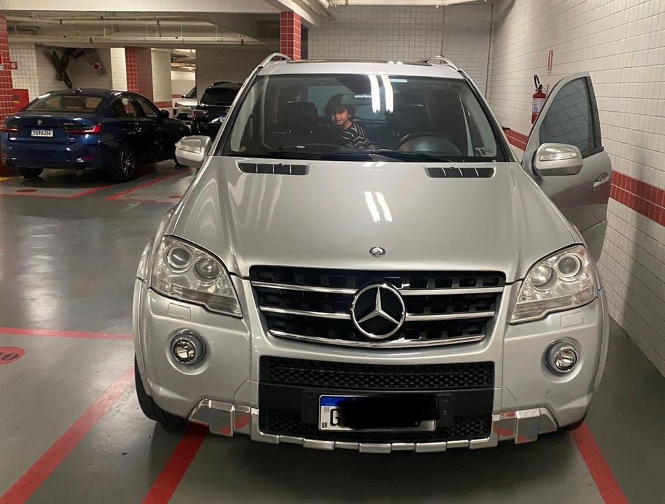 Mercedes ML-63 AMG 6.2 V8 32V 510cv