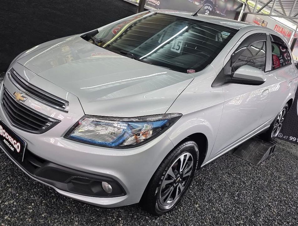 Chevrolet ONIX HATCH LTZ 1.4 8V FlexPower 5p Aut.
