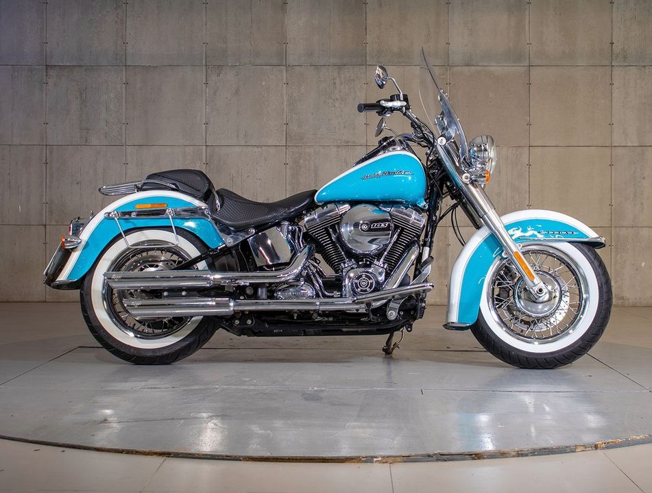 Harley SOFTAIL DELUXE  FLSTN