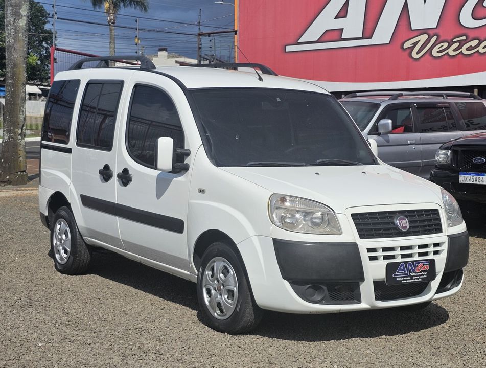 Fiat Doblo ESSENCE 1.8 Flex 16V 5p