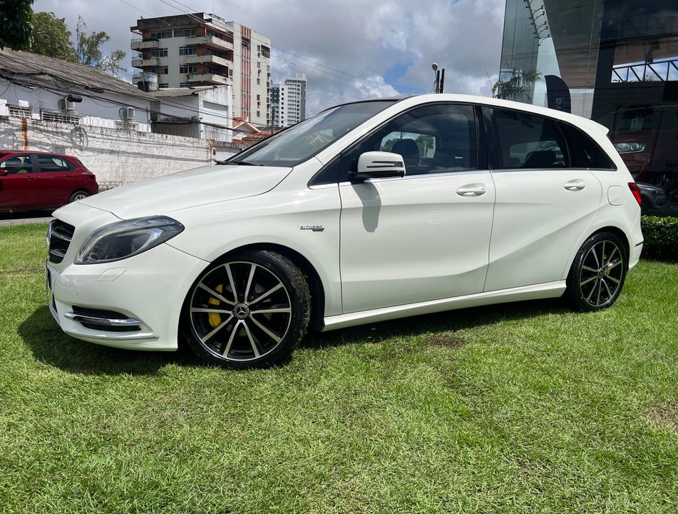 Mercedes B200