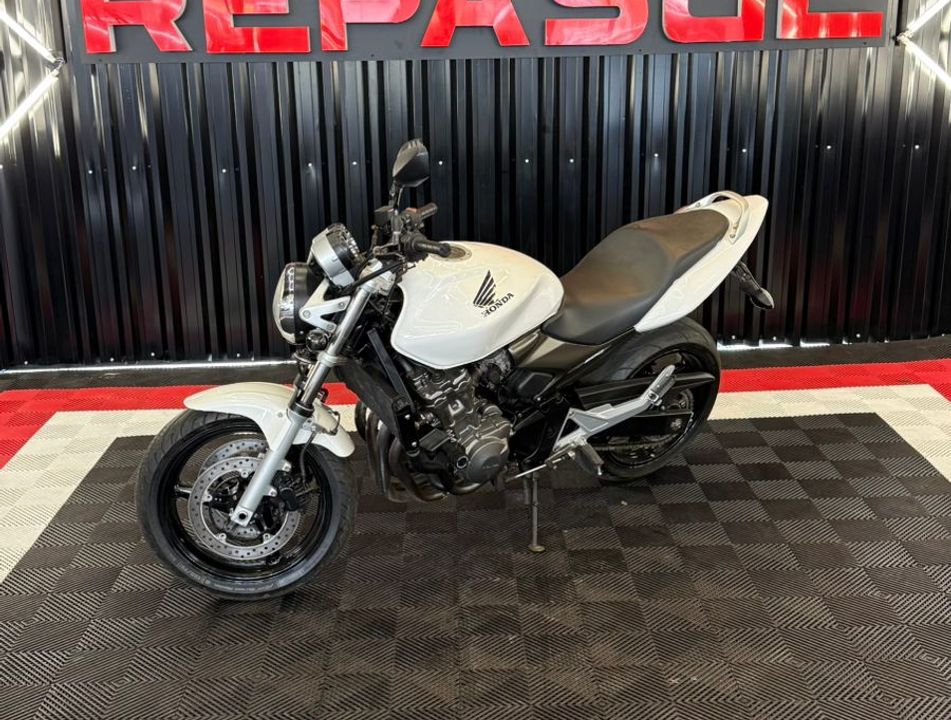 HONDA CB 600F HORNET