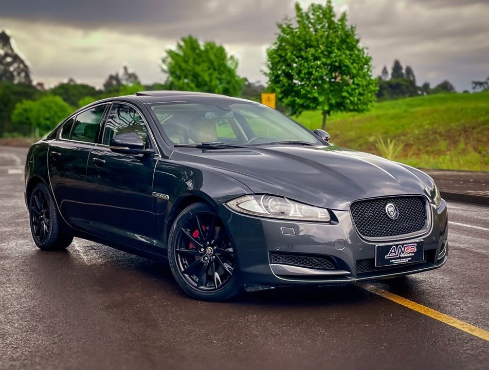 Jaguar XF 2.0 Turbo 16V 240cv Aut.