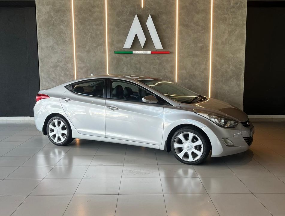 Hyundai Elantra GLS 1.8 16V Aut.