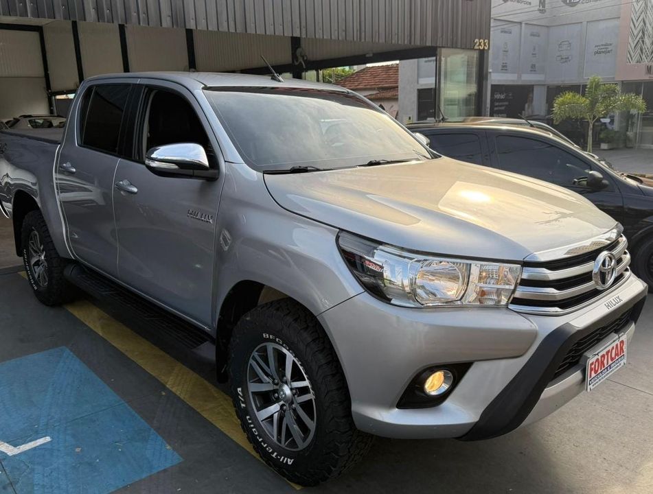 Toyota Hilux CD SRV 4x4 2.8 TDI Diesel Aut.