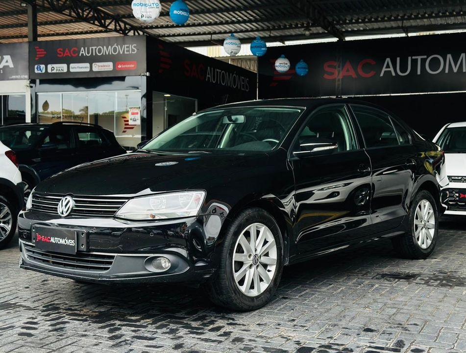 VolksWagen JETTA Comfortline 2.0 T.Flex 8V 4p Tipt.