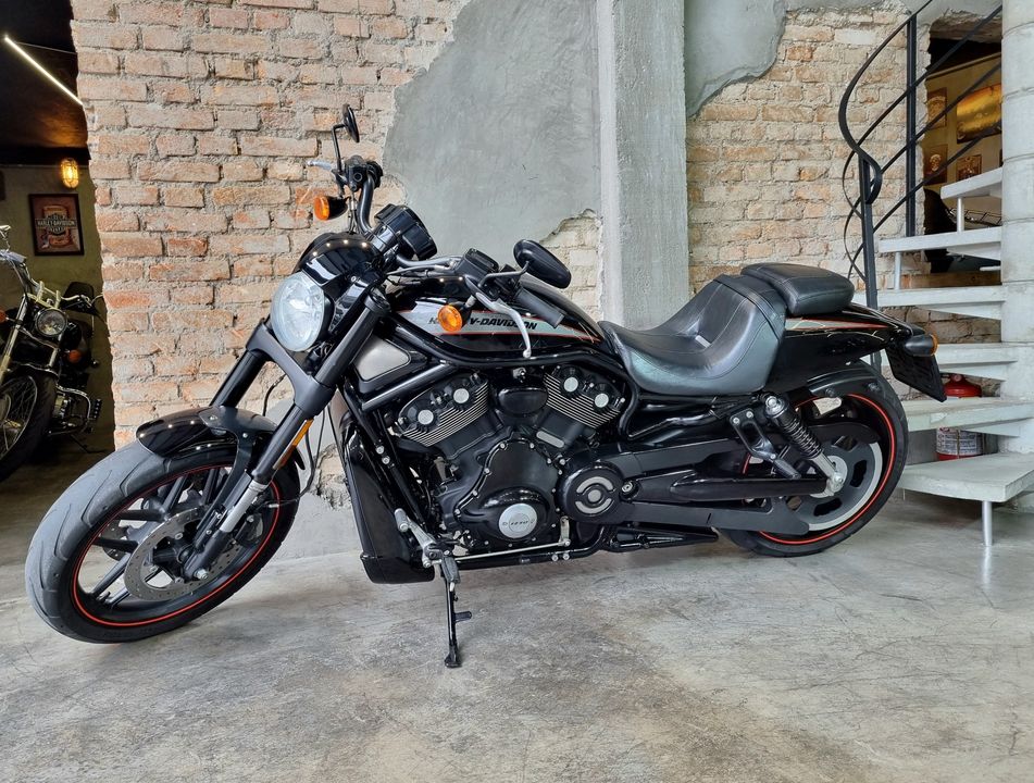 Harley V-ROD 10th ANNIVERSARY EDITION VRSCDX