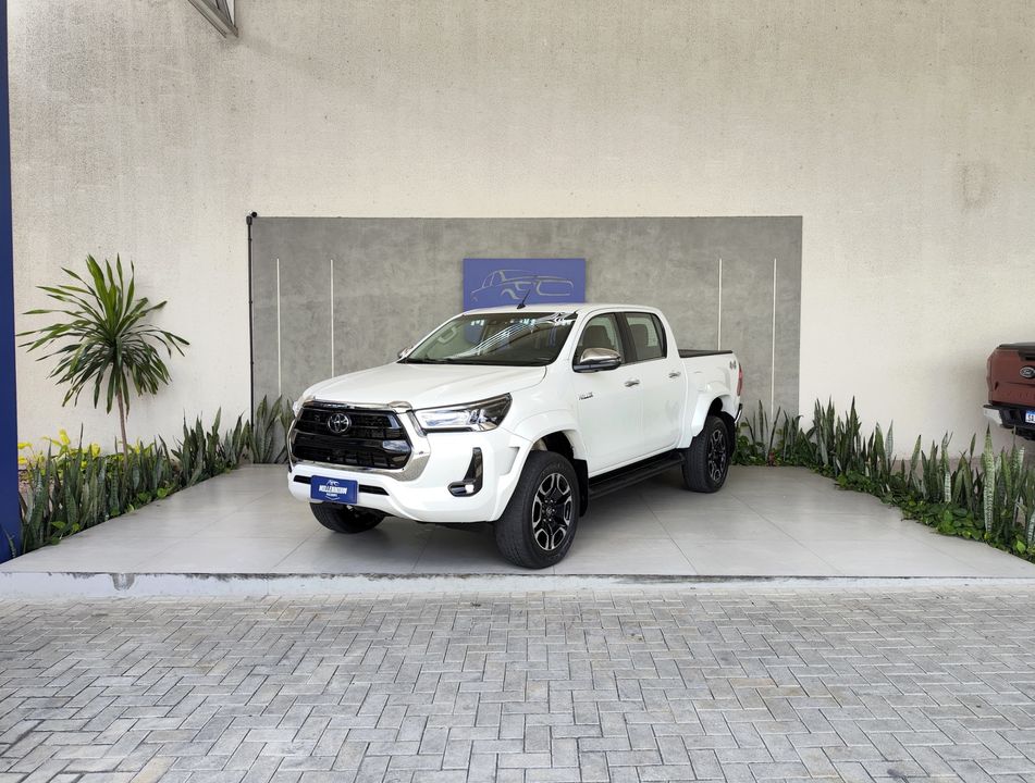 Toyota Hilux CD SRX Plus 4x4 2.8 TDI Die. Aut.